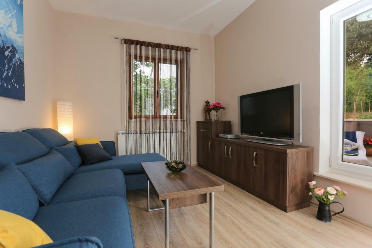 Keko Apartman Supetar Kültér fotó